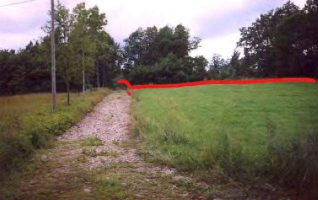 roter Punkt markiert die unterer Grundstücksecke