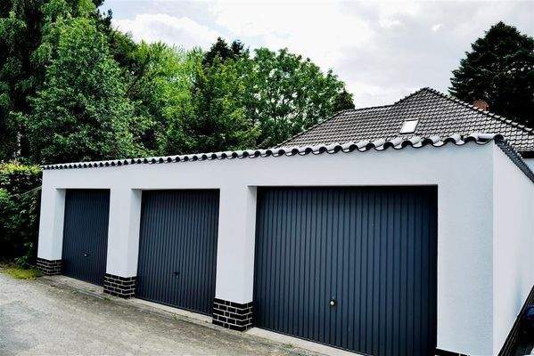 3 einzelne Garagen am Grundstück