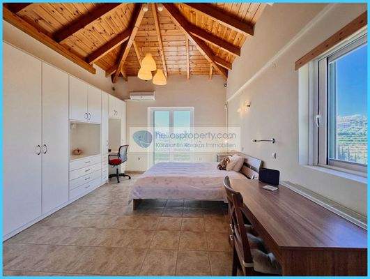 24741644b26741ffb9505967ce165ff8-original