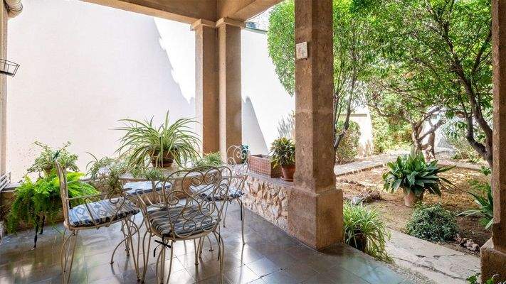 Villa mit vielen Möglichkeiten zum Verkauf bei der Stierkampfarena, Palma, Mallorca 92644