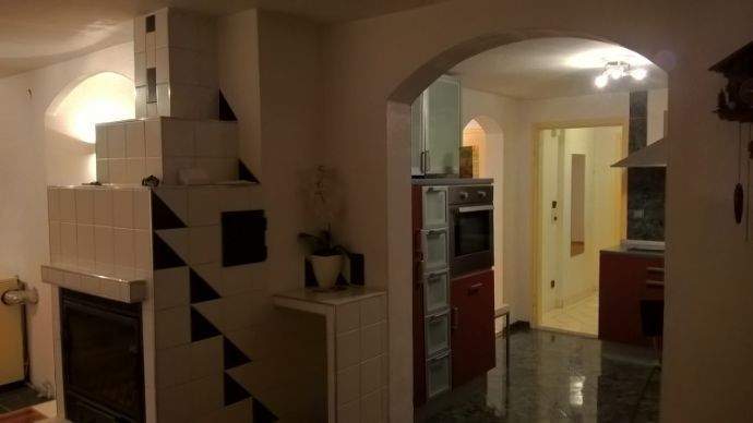 Kamin  Blick Richtung Küche