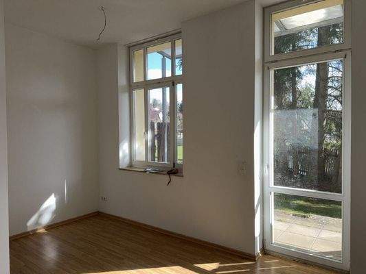 Wohnraum mit Terrasse