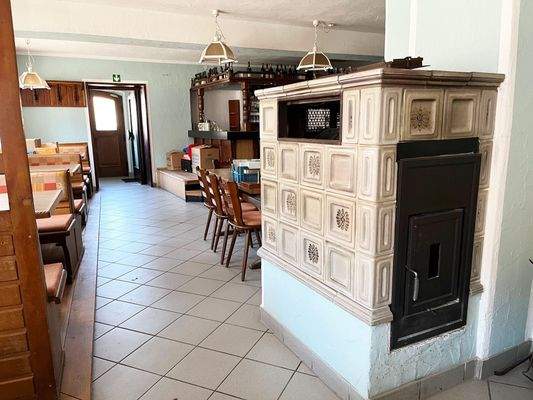 Kachelofen in der Gaststätte