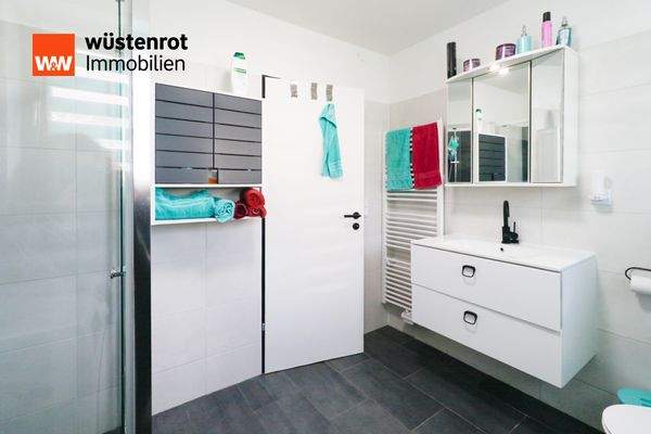 Tageslichtbad im EG
