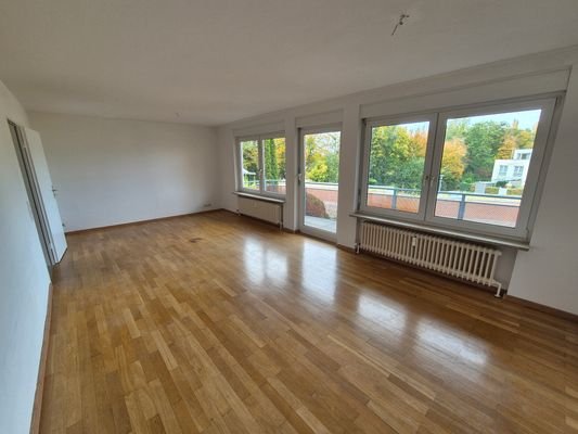 3-Zi-Wohnung Wohnzimmer EG links