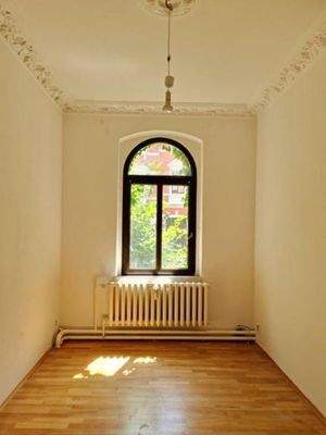 Kinderzimmer mit Stuckdecke