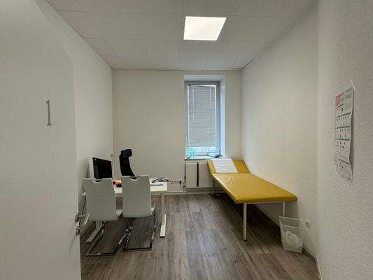 Büro-/Praxisflächen
