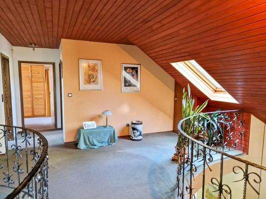 18,9 m² großer Flur als Galerie