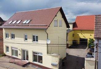 Straßenansicht Mehfamilienhaus