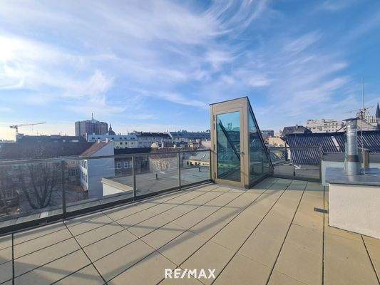 Dachterrasse mit Blick über Mariahilf