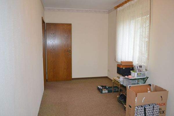 ... Gäste-, o. Arbeitszimmer