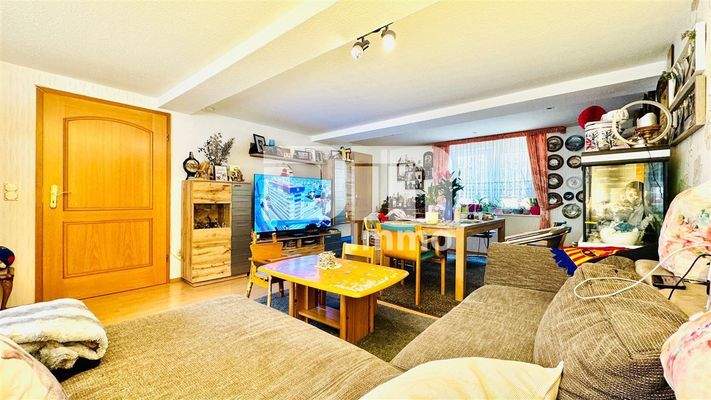 Hochparterre Wohnzimmer / Esszimmer