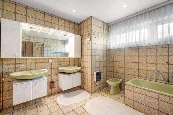 OG Badezimmer Ansicht 2