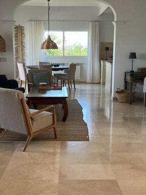 4c61d3c8-7371-4720-9ab0-3f67c07d6de9