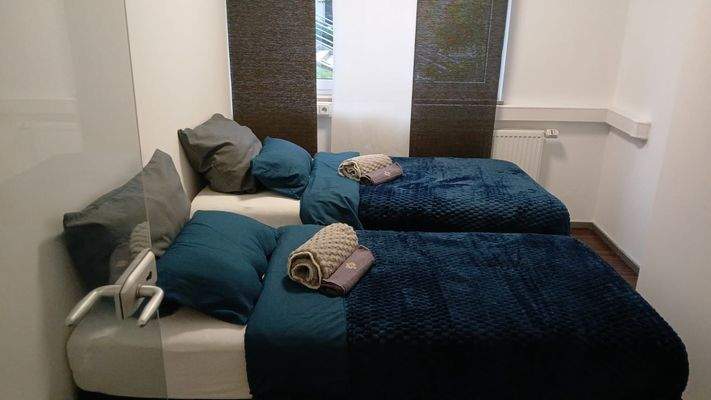 Kleine 2 Bettzimmer.jpg