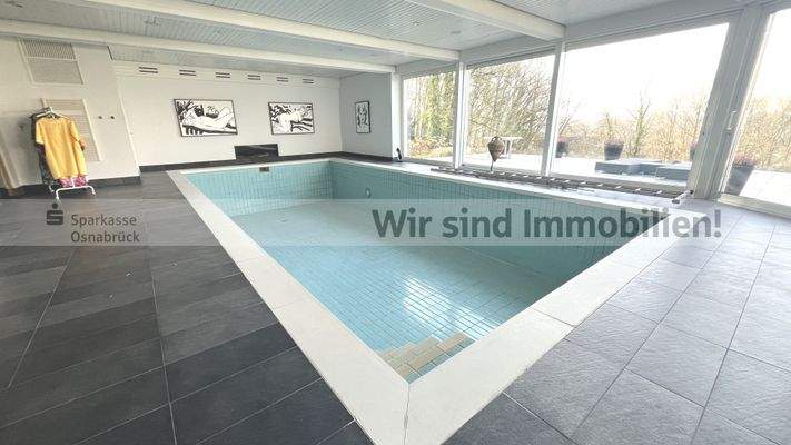 Schwimmbad -Blick in d. Garten