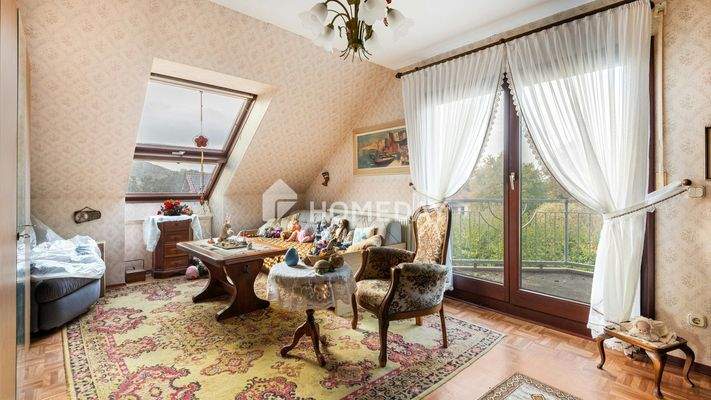 1. OG Schlafzimmer 1 1