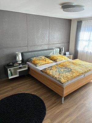 Großes Schlafzimmer.jpg