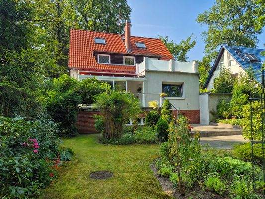 Hausansicht Gartenseite