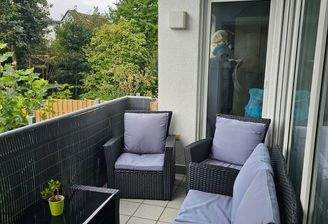 Balkon mit Blick in den Garten