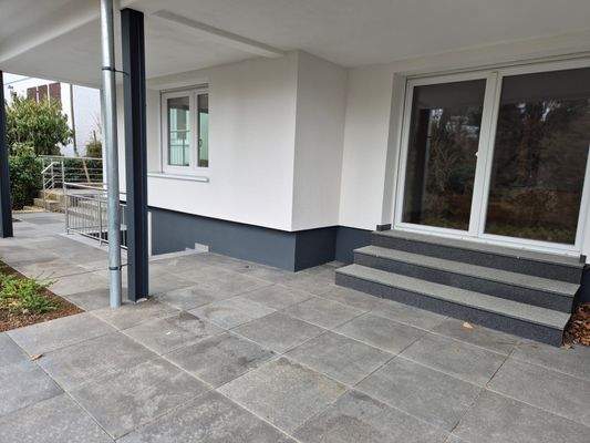 Südterrasse Einliegerwohnung.jpg