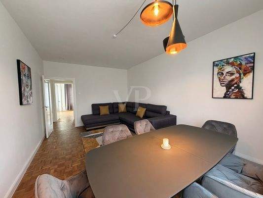 Gemütliches Woh-/ Esszimmer