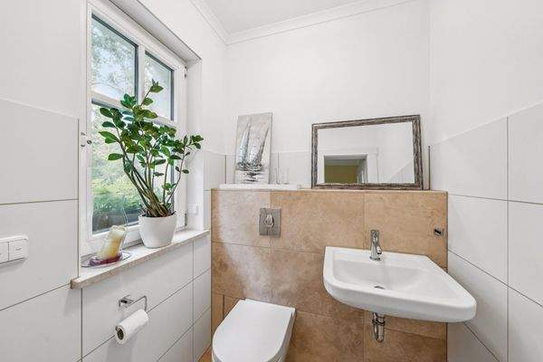 Gäste-WC Erdgeschoss