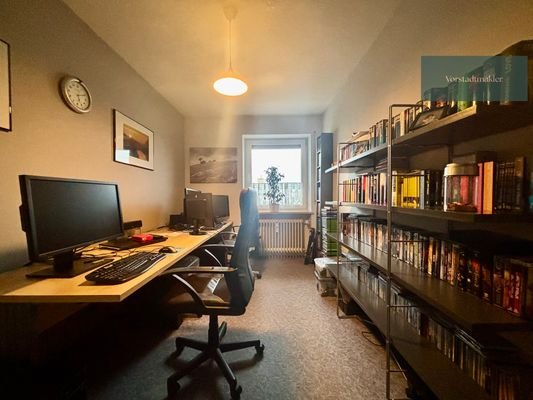 Geräumiges Büro