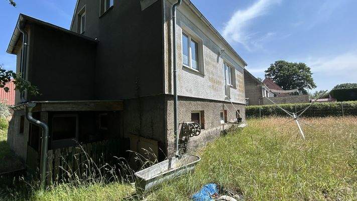 Grundstück hinterm Haus