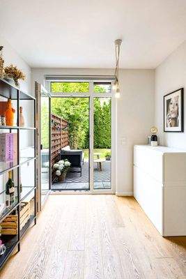 Küche mit Blick auf die Terrasse