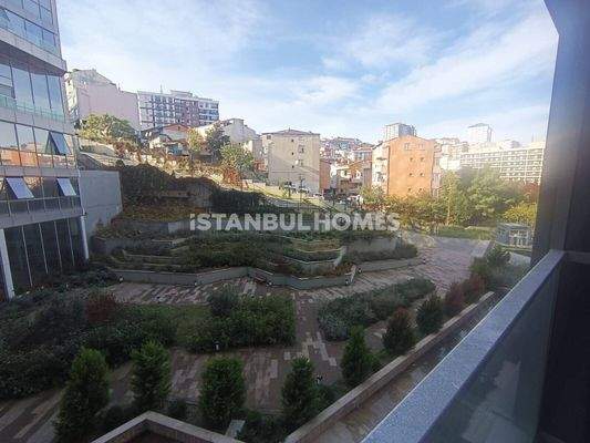 1-Bedroom Flat with Open-Plan Kitchen in DKY On Kağıthane