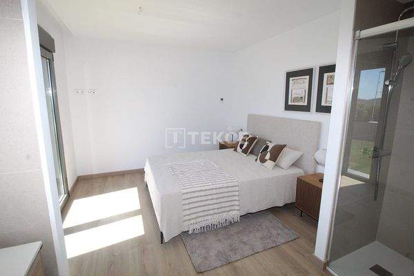 Luxury 4 and 5 Bedroom Villas in Finestrat with Sea Views