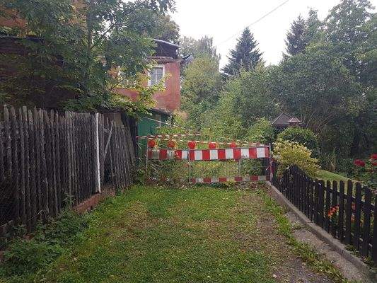 Zufahrt zum Grundstück