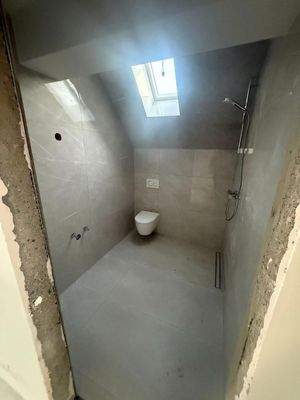 4-Zimmer Galerie: Badezimmer