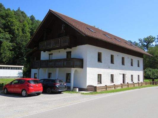 Wohnanlage mit 4 Wohneinheiten 