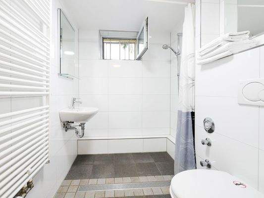 204 8 Bad (1 von 1).jpg