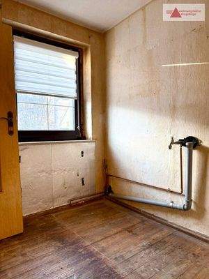 Zimmer (evtl. für Bad)