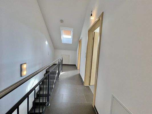 Flurbereich mit Galerie im DG