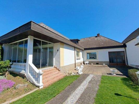 Hausansicht mit dem Innenhofbereich