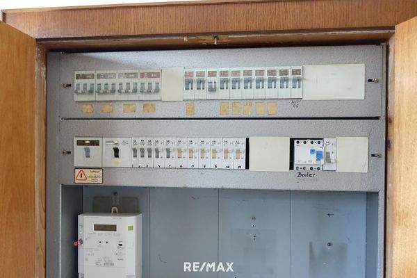 einer der Sicherungskästen