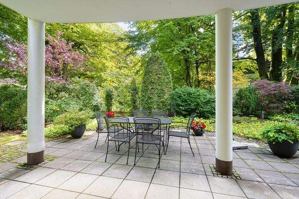 Überdachte Terrasse