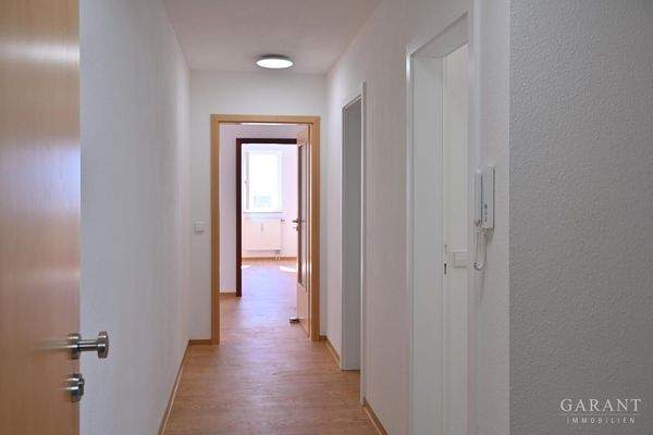 Vom Eingang in den Flur