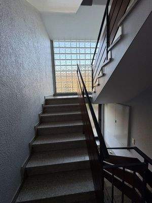 Treppenhaus DG-Studios, 2. OG