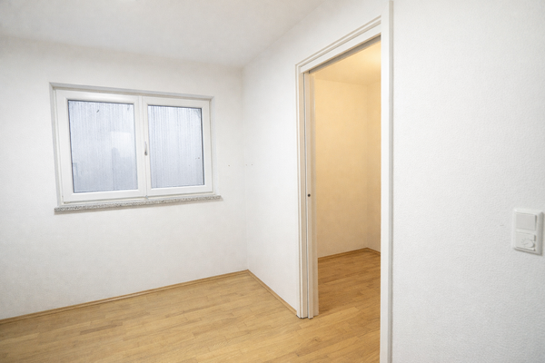 Wohnkeller mit Tageslicht.png