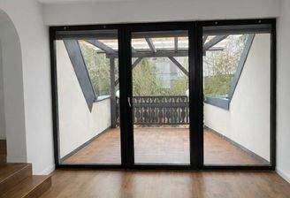 Zugang Balkon (Wohnen)