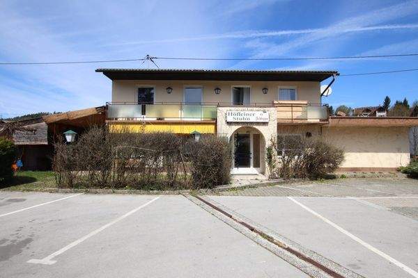 Wohn- und Geschäftshaus in Keutschach-Höflein mit 1.892m² Grundstück und 3 XXL-Garagen Nähe Rauschelesee mit vielen Verwendungsmöglichkeiten!
