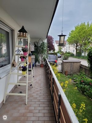 Überdachter Südbalkon