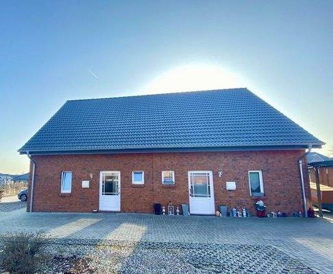 2) Außenansicht, Frontansicht