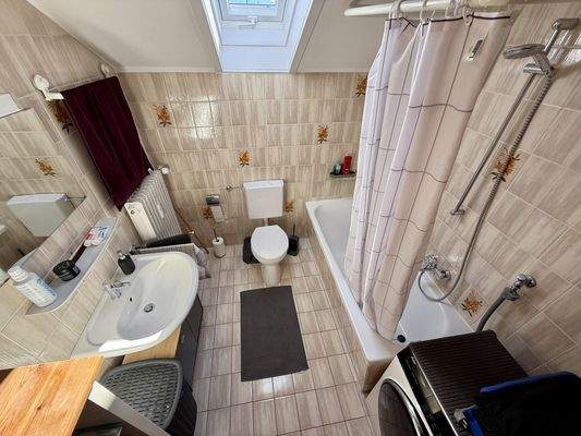 DG: Bad mit Tageslicht