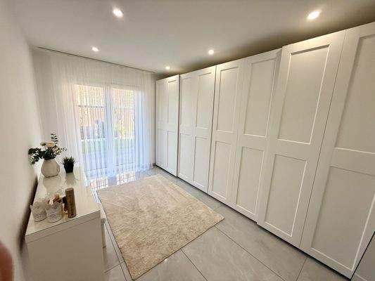 Kinderzimmer / Ankleidezimmer